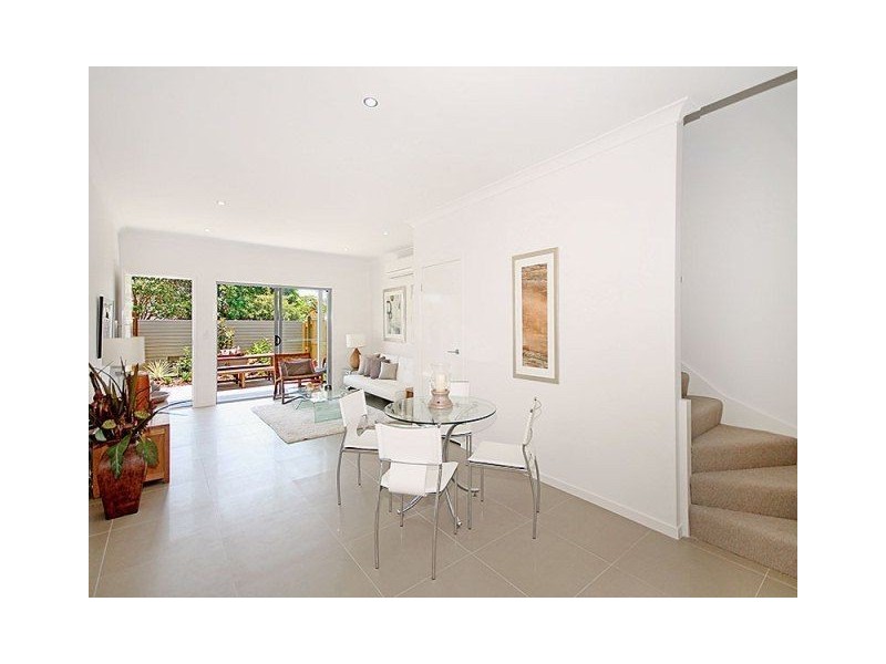 2/161 Nellie Street, Nundah QLD 4012