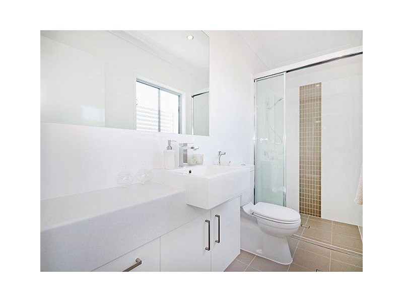 2/161 Nellie Street, Nundah QLD 4012