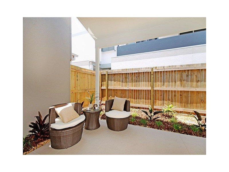 2/161 Nellie Street, Nundah QLD 4012