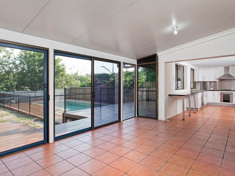 74 Dobell Street, Indooroopilly QLD 4068