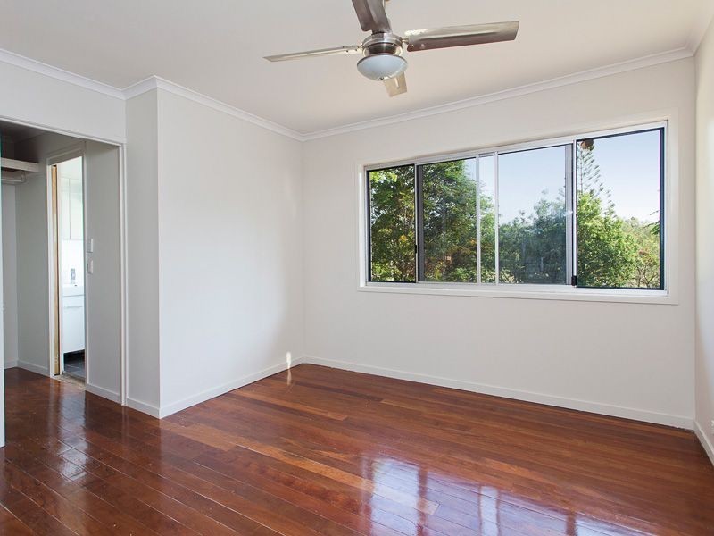 74 Dobell Street, Indooroopilly QLD 4068