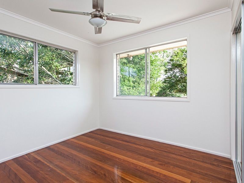 74 Dobell Street, Indooroopilly QLD 4068