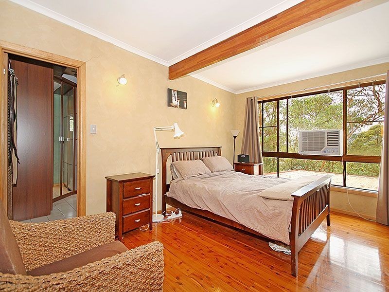 38 Caesar Road, Arana Hills QLD 4054