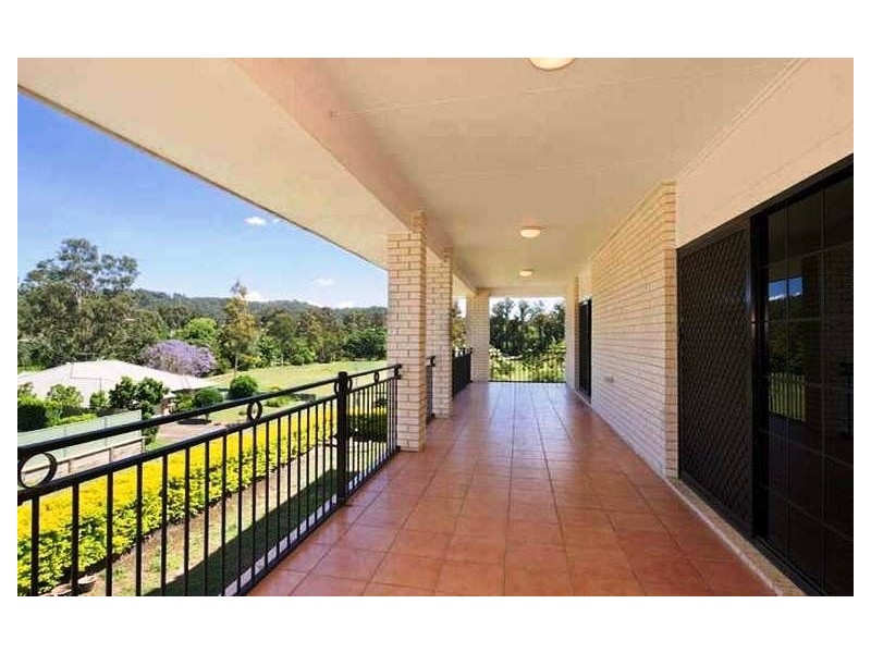 39 Strathmere Place, Upper Kedron QLD 4055