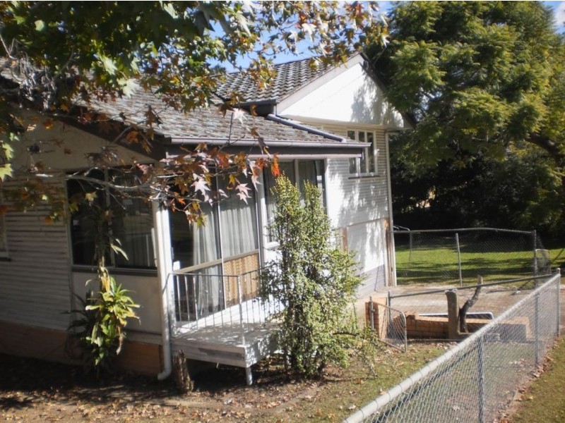 316 Dawson Parade, Arana Hills QLD 4054