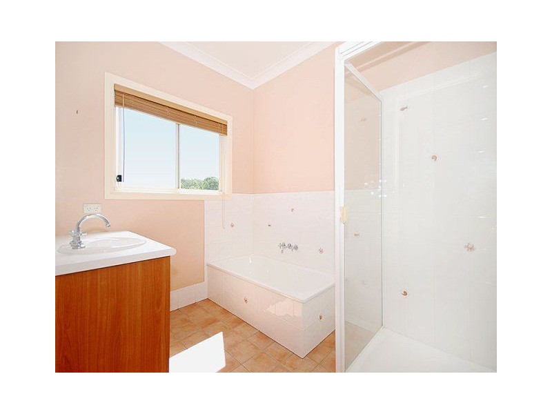 35 Linkwood Drive, Ferny Hills QLD 4055