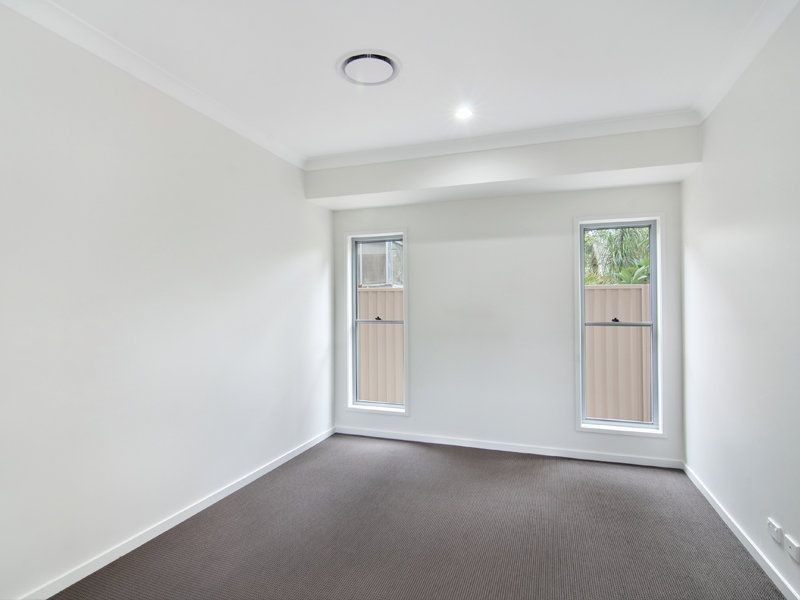 10 Cooper Rd, Northgate QLD 4013