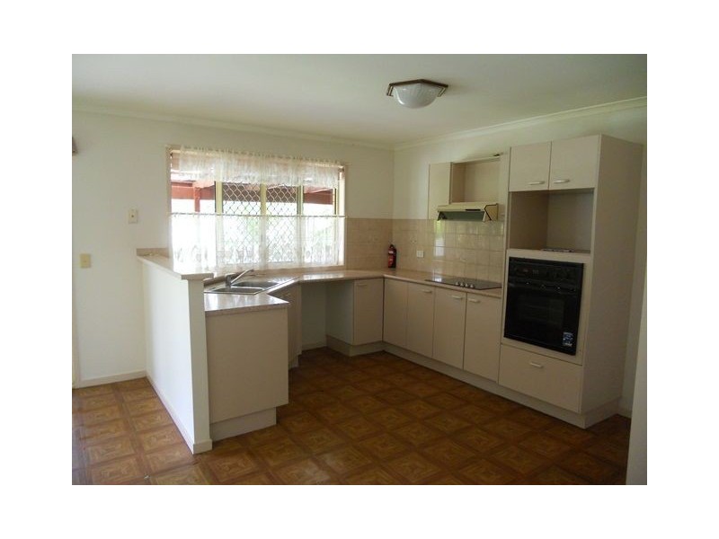 37 Falconglen Place, Ferny Grove QLD 4055