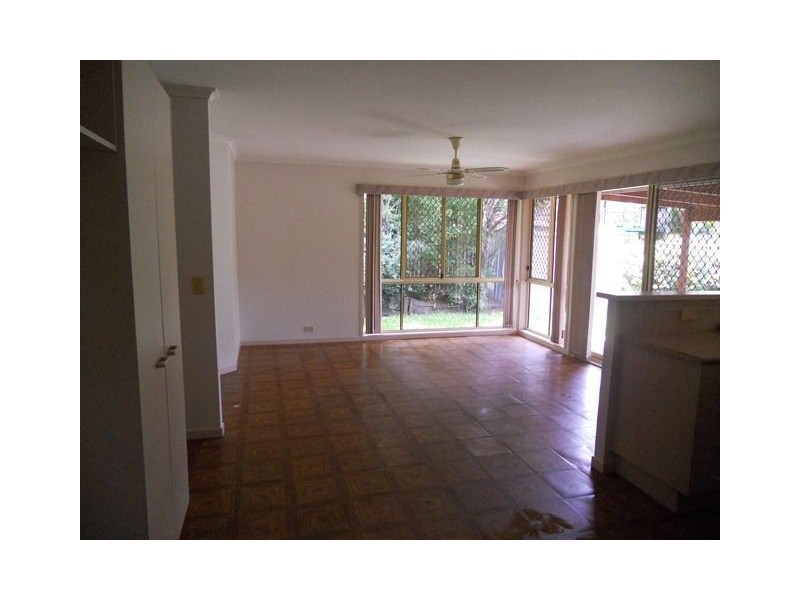 37 Falconglen Place, Ferny Grove QLD 4055