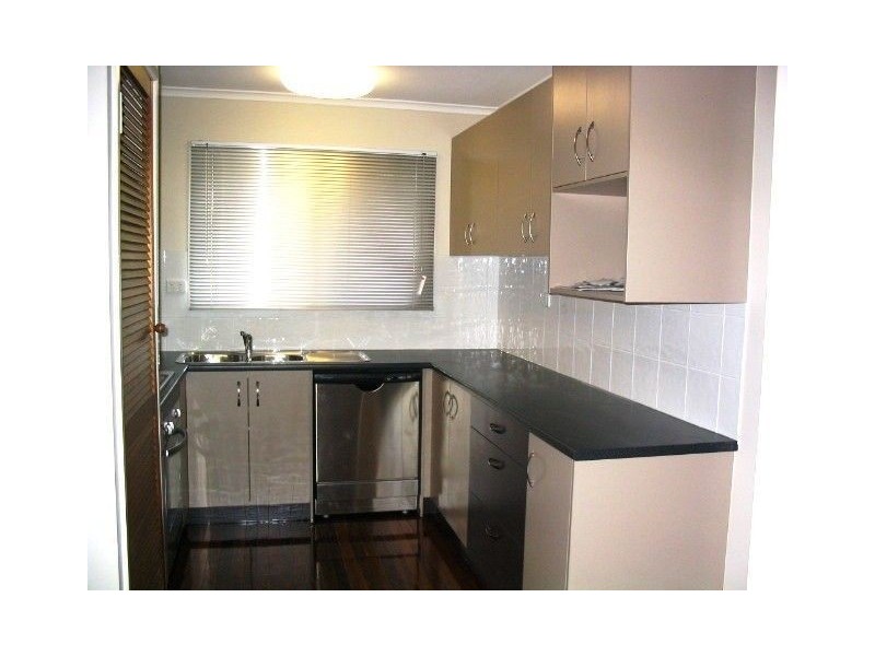 6 Owarra Avenue, Ferny Hills QLD 4055