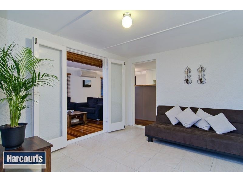 23 Ormerley Street, Stafford Heights QLD 4053