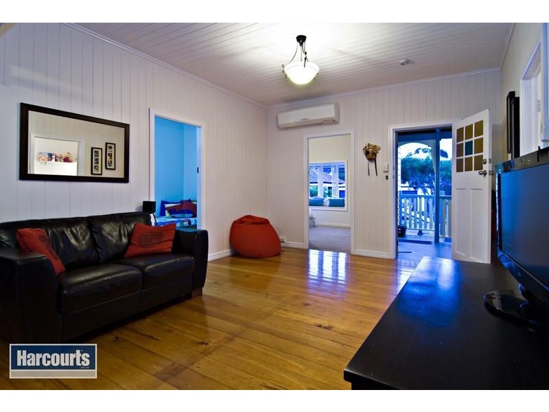 16A Gail St, Kedron QLD 4031