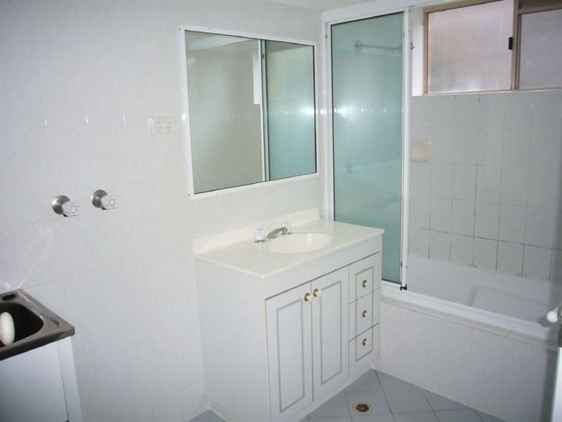 4/82 Hall Street, Alderley QLD 4051