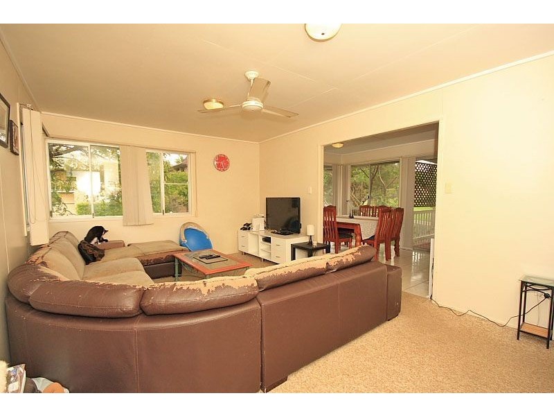 24 Coleraine Street, Ferny Grove QLD 4055