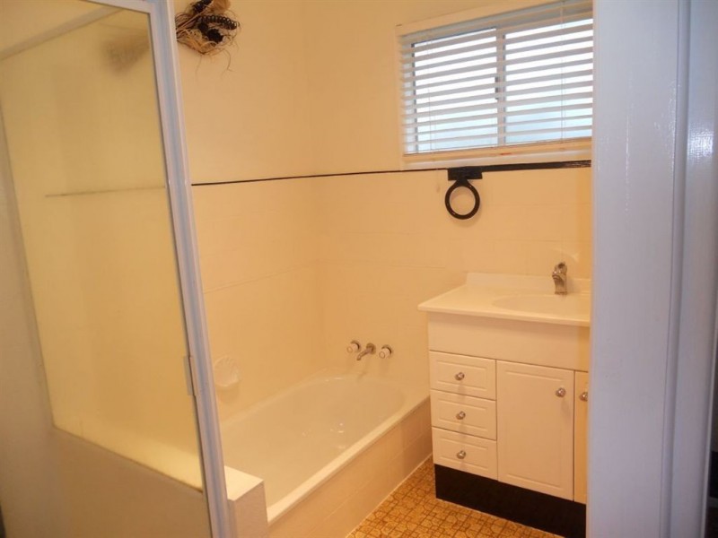 253 Patricks Road, Ferny Hills QLD 4055