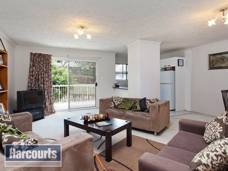 2/31 Swann Rd, Taringa QLD 4068