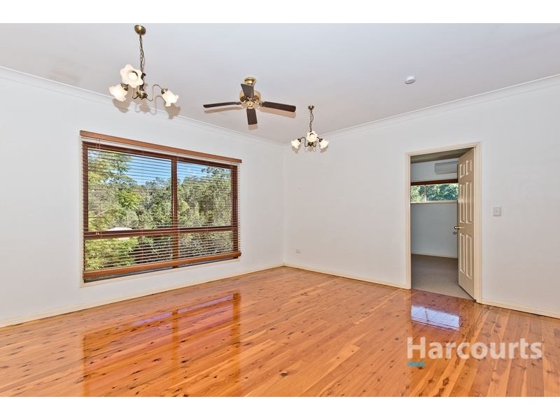 17 Wollundry Place, The Gap QLD 4061