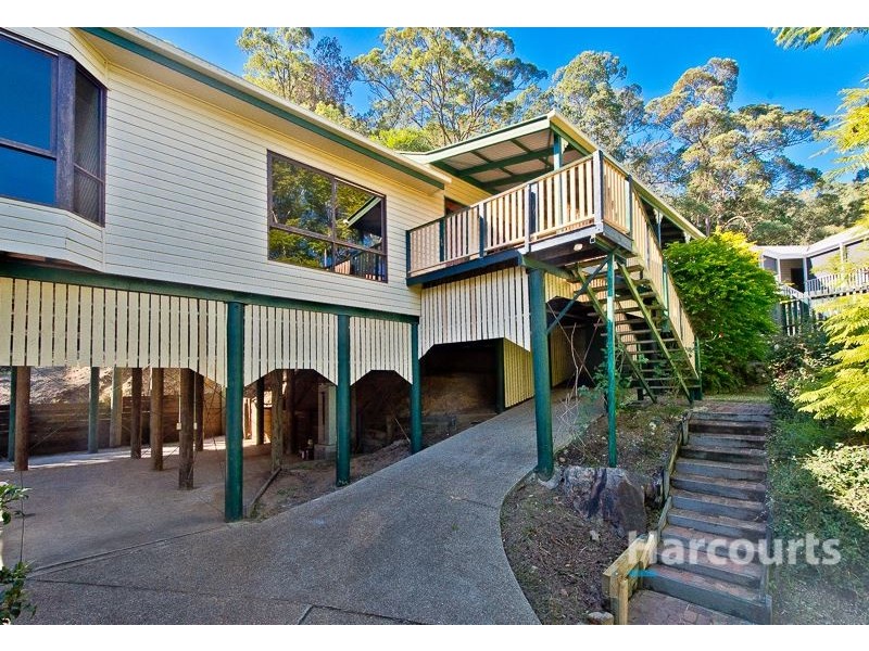 17 Wollundry Place, The Gap QLD 4061