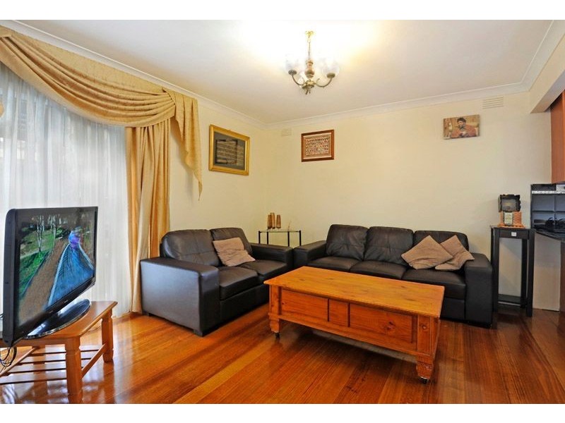 9 Chateau Court, Thomastown VIC 3074