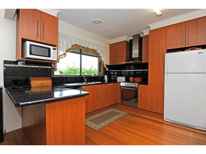 9 Chateau Court, Thomastown VIC 3074