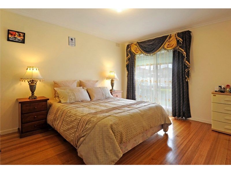 9 Chateau Court, Thomastown VIC 3074