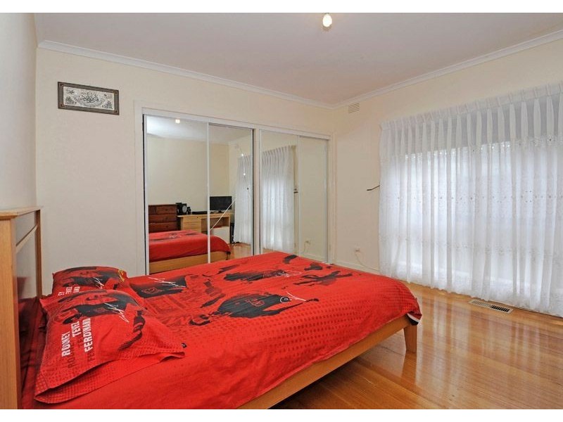 9 Chateau Court, Thomastown VIC 3074