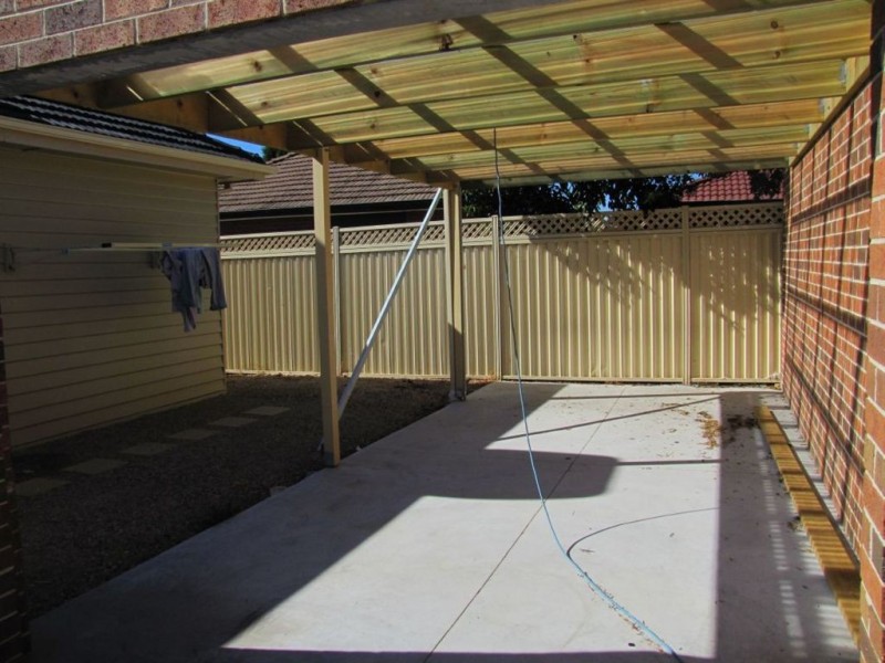1/5 Pine Street, Thomastown VIC 3074