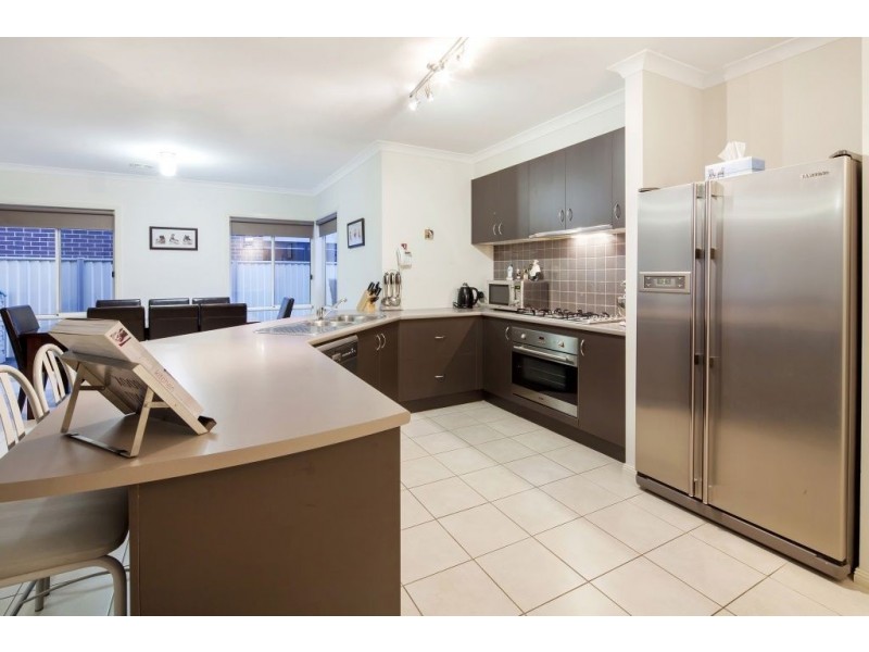 37 Greenfields Drive, Epping VIC 3076