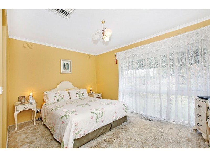 42 Severn Street, Epping VIC 3076