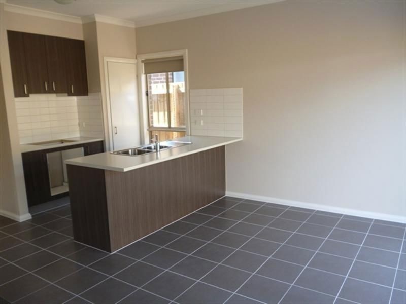 10 Ladislaw Drive, Epping VIC 3076