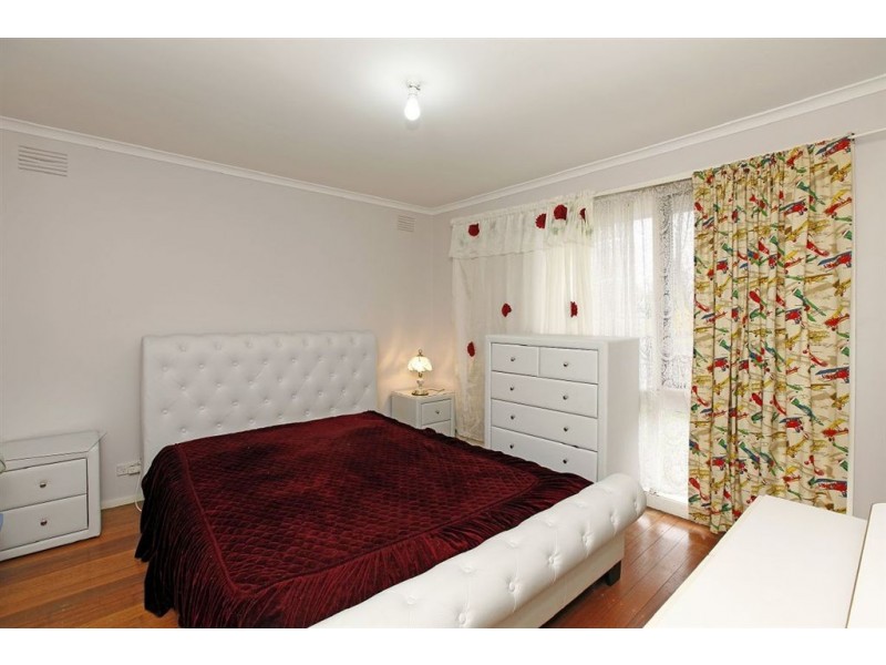 7 Rochester Drive, Thomastown VIC 3074