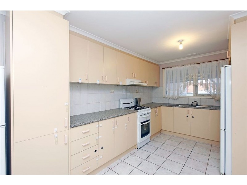 7 Rochester Drive, Thomastown VIC 3074