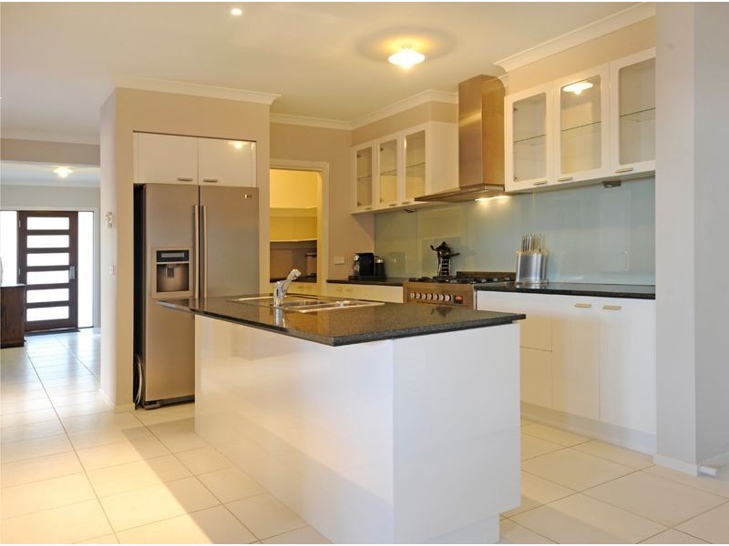 3 Breakwater Drive, Doreen VIC 3754