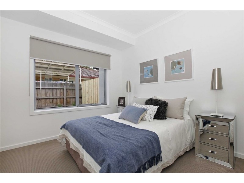 2/18 Waratah Street, Thomastown VIC 3074