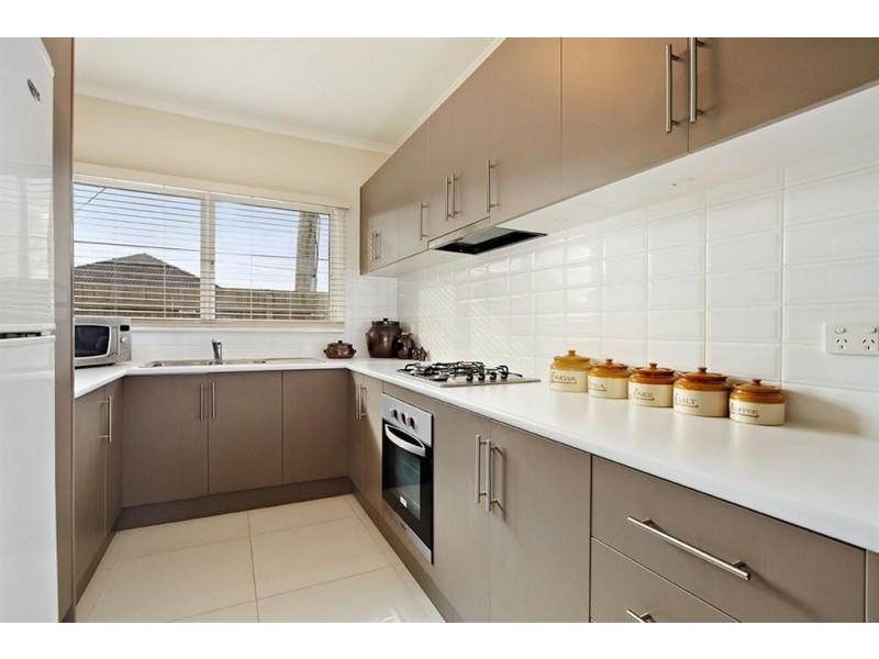 76 Mount View Road, Thomastown VIC 3074