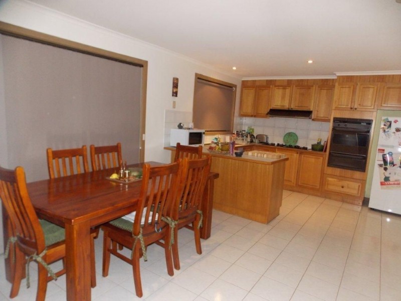 a/2 Polydor Court, Epping VIC 3076