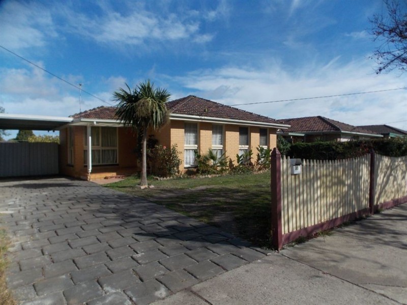 35 Savannah Crescent, Epping VIC 3076