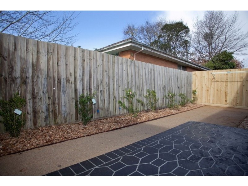 2/58-60 Memorial Avenue, Epping VIC 3076