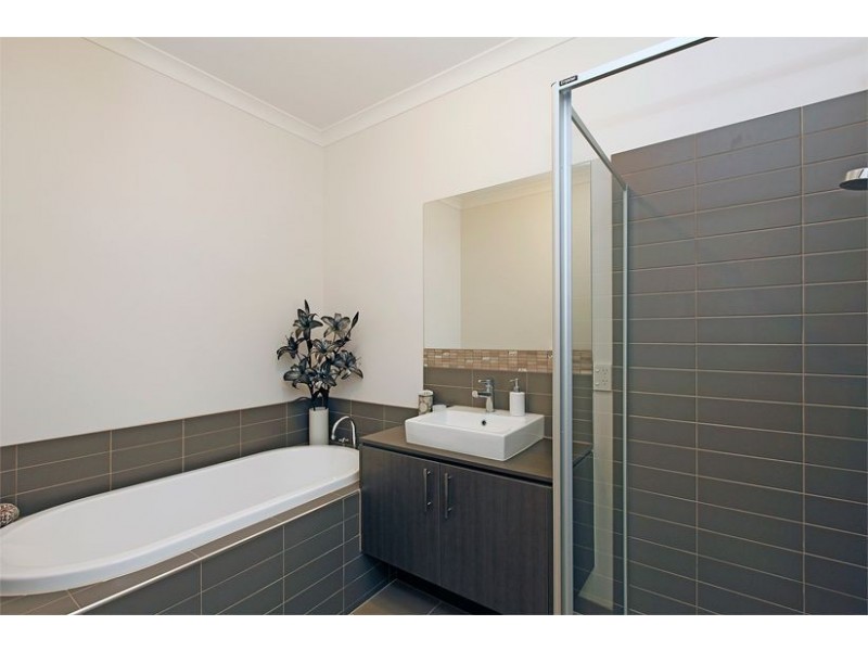 2 Radman Street, Epping VIC 3076