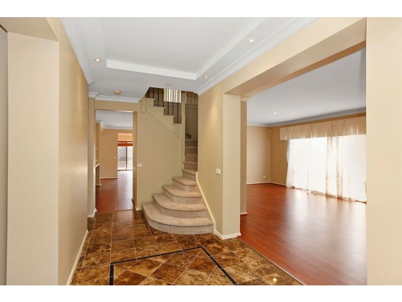 8 Castlehill Avenue, Greenvale VIC 3059