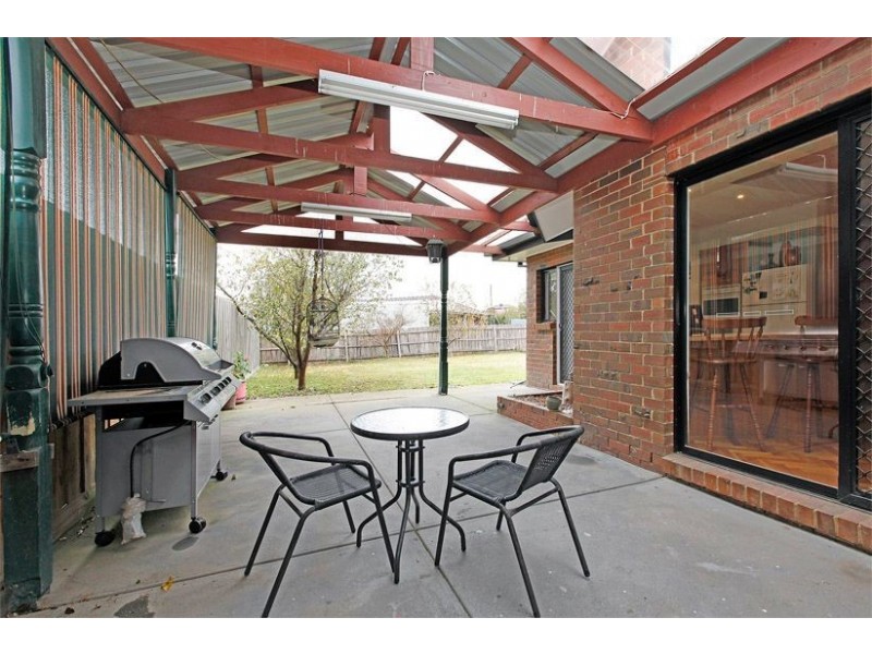 104 Prince of Wales Avenue, Mill Park VIC 3082