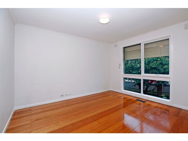 2 Page Court, Lalor VIC 3075