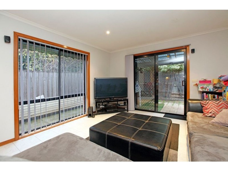 6B Yunupingu Court, Mill Park VIC 3082