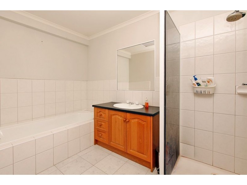 6B Yunupingu Court, Mill Park VIC 3082