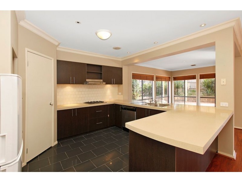 8 Castlehill Avenue, Greenvale VIC 3059