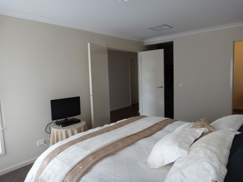 16 Altitude Drive, Doreen VIC 3754