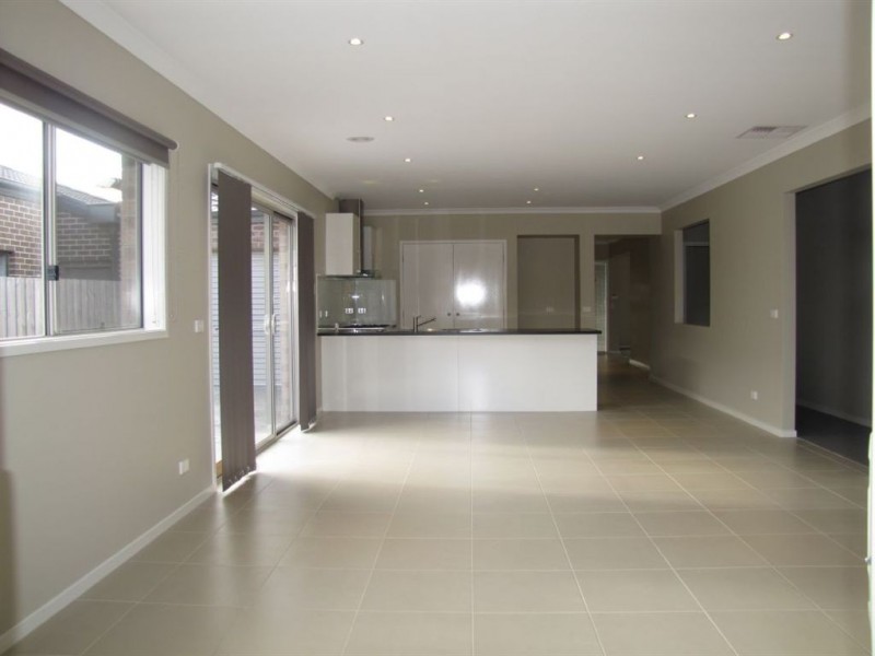 41 Verde Parade, Epping VIC 3076