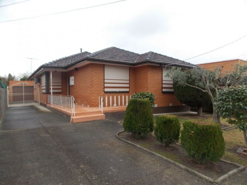 25 Barton Street, Reservoir VIC 3073