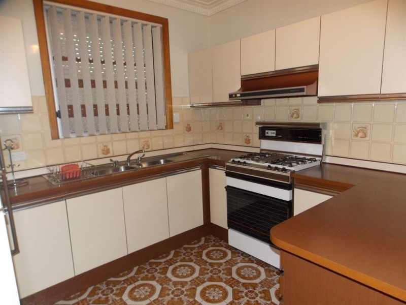 25 Barton Street, Reservoir VIC 3073