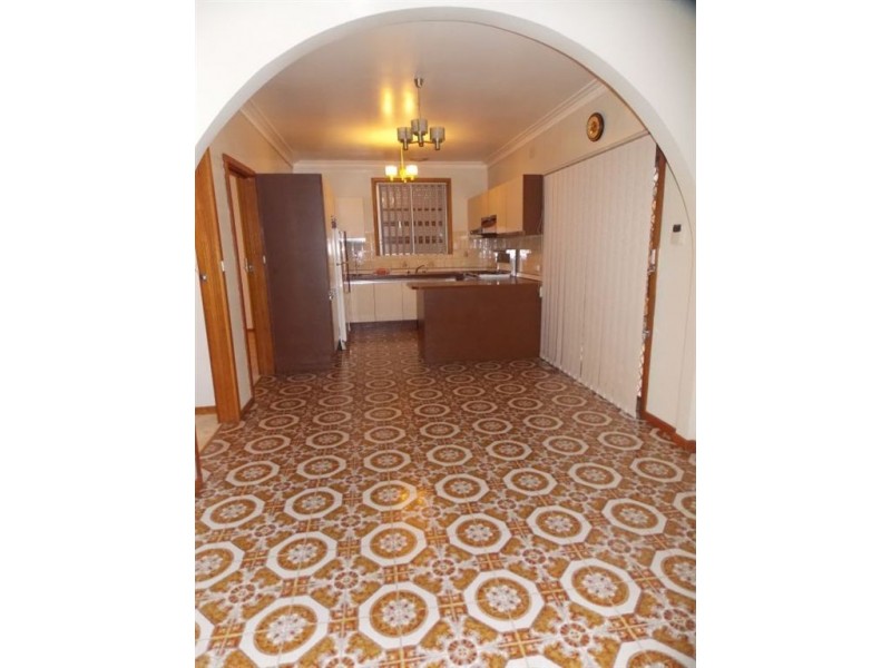 25 Barton Street, Reservoir VIC 3073